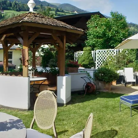 Erwin & Eleonore Huettl I Neukirchen am Grossvenediger