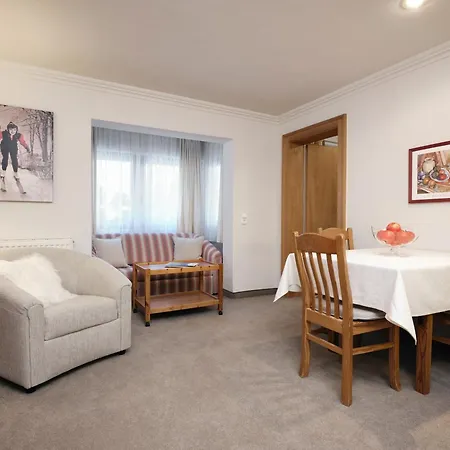 Erwin & Eleonore Huettl I